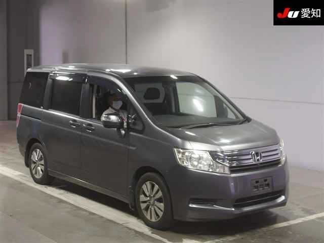 30657 HONDA STEP WAGON RK1 2010 г. (JU Aichi)